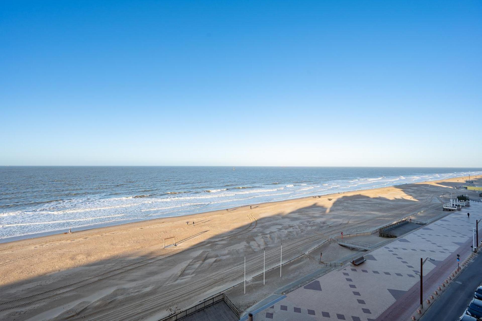 Appartement op de Zeedijk in hartje Knokke 7e verdiep voor 6 personen Buitenkant foto